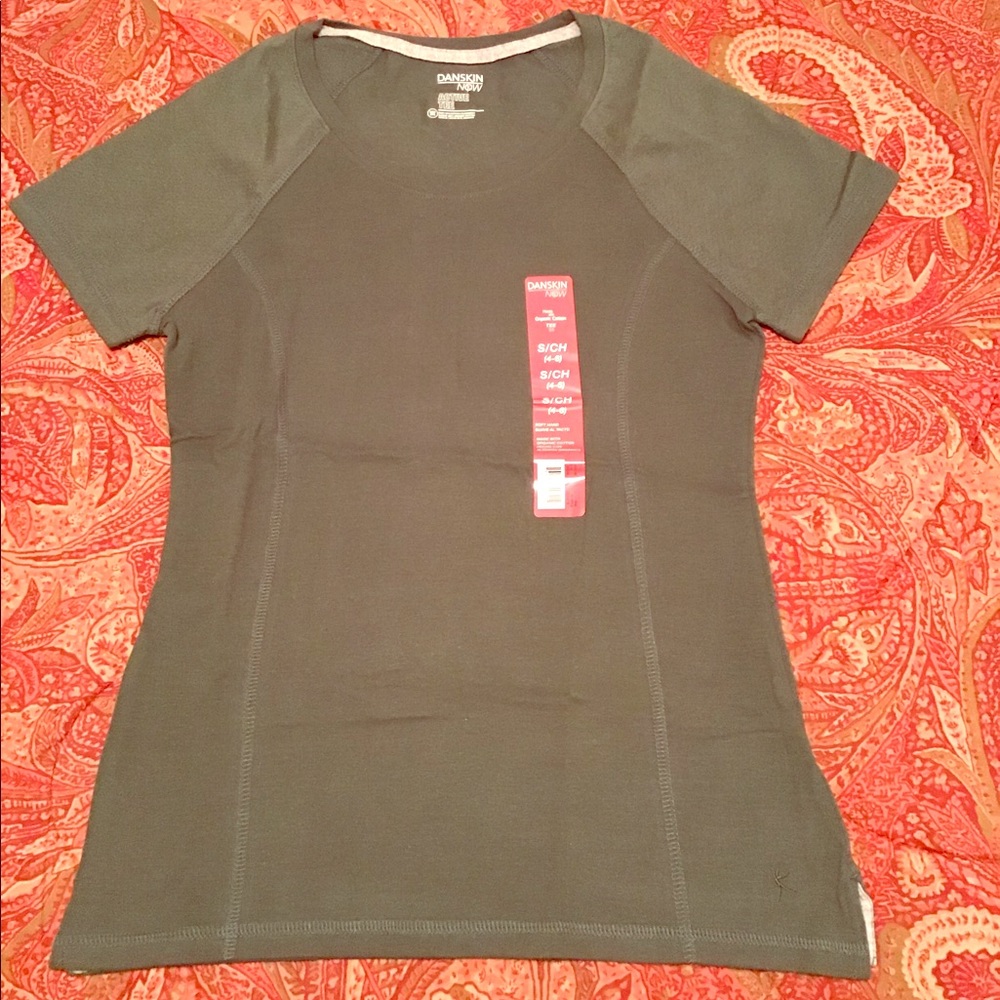 Danskin Now S Active Tee Exercise Golf Top NWOT